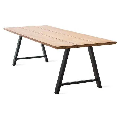 Matteo dining table