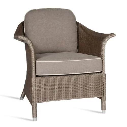 victor lounge chair 01