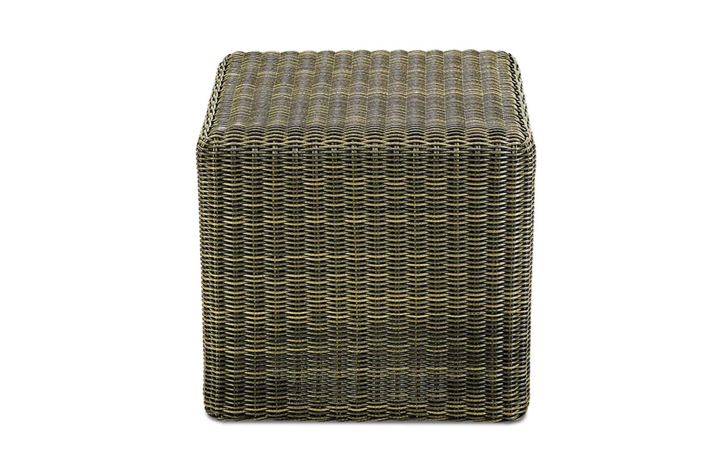 Cube footstool 01