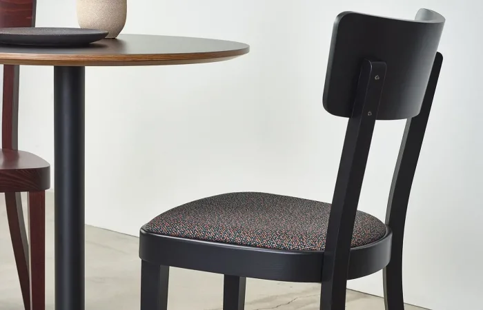 Ideal chair with seat upholstery ls2