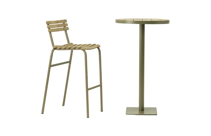 laren high table round with laren bar stool