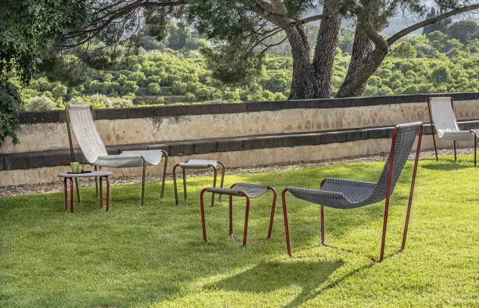 Sling armchair new 02