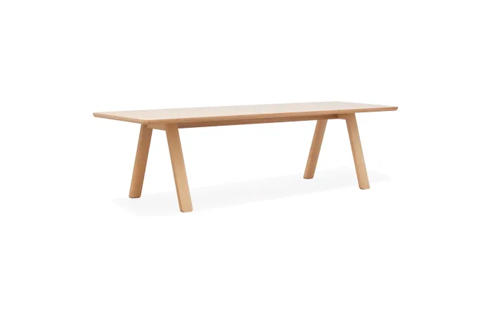Stelvio dining table 1
