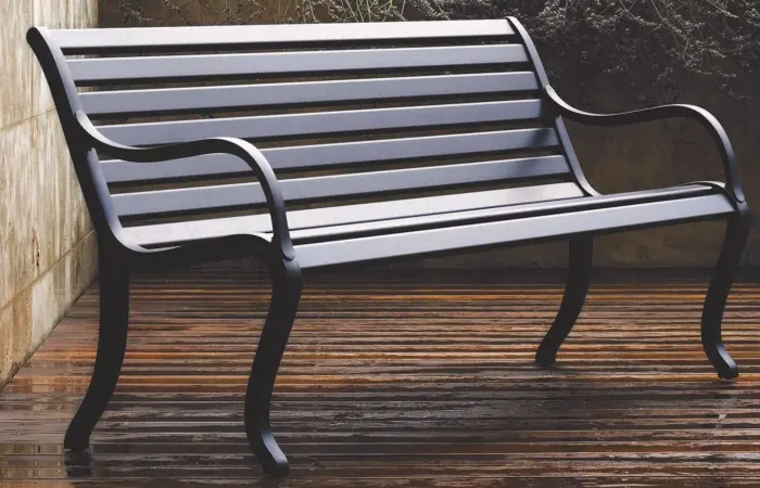 Outside bench ls black