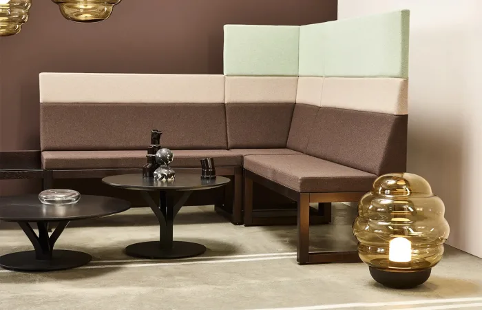 Bloom center 277 dining table ls1